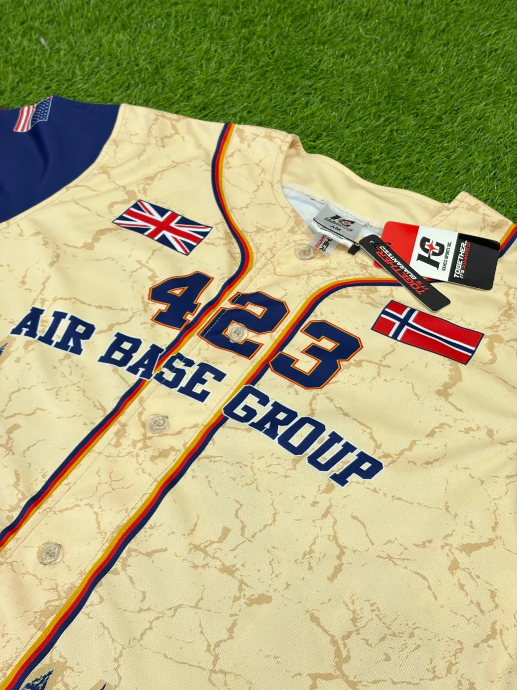 Custom team uniform manufactured by Kinexa Sportswear